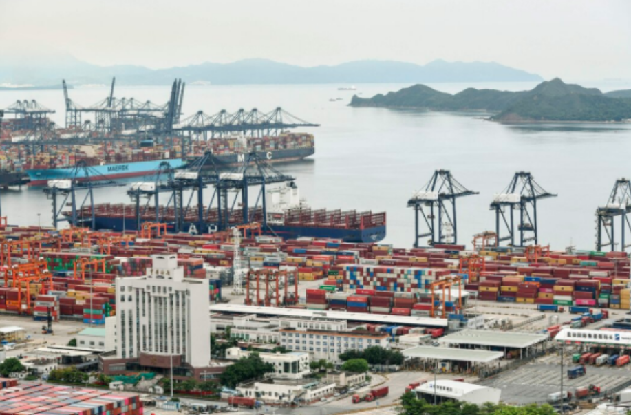疫情影响,中国许多主要港口也开始出现排队现象,有可能引发新一波全球供应链冲击
